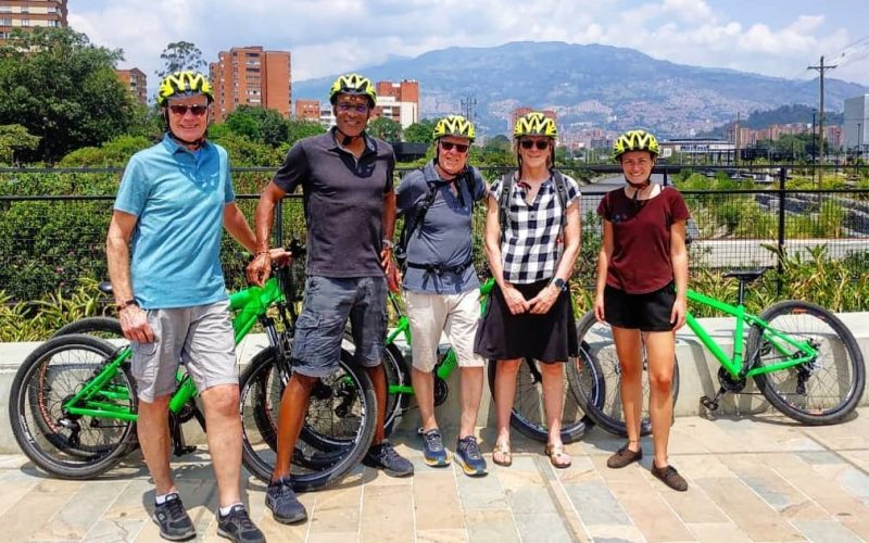bike city tour medellin (1)
